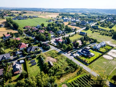 Działka przy lesie
