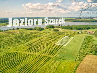 Działka nad jeziorem