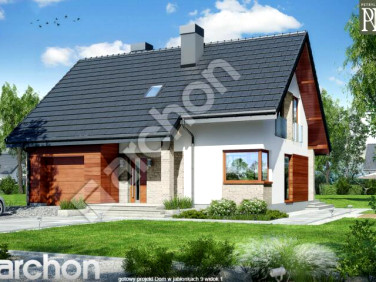 Dom z balkonem