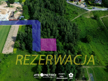 Działka przy lesie