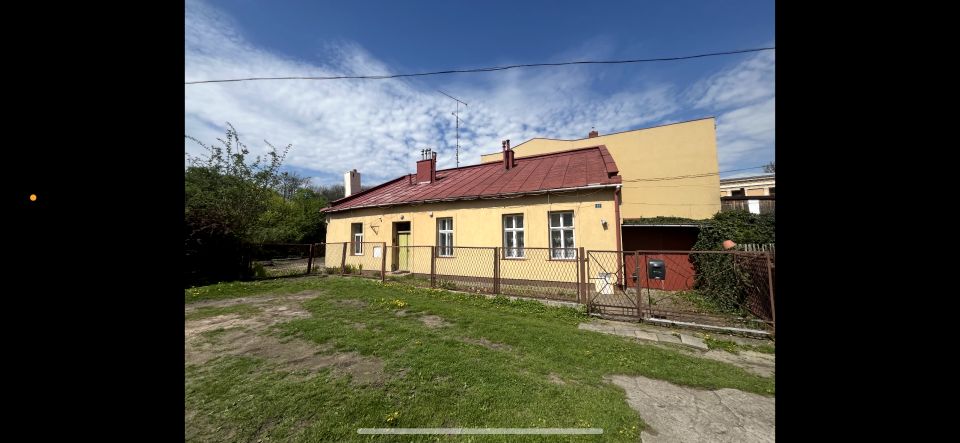 Dom z garażem