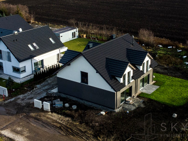 Działka nad jeziorem