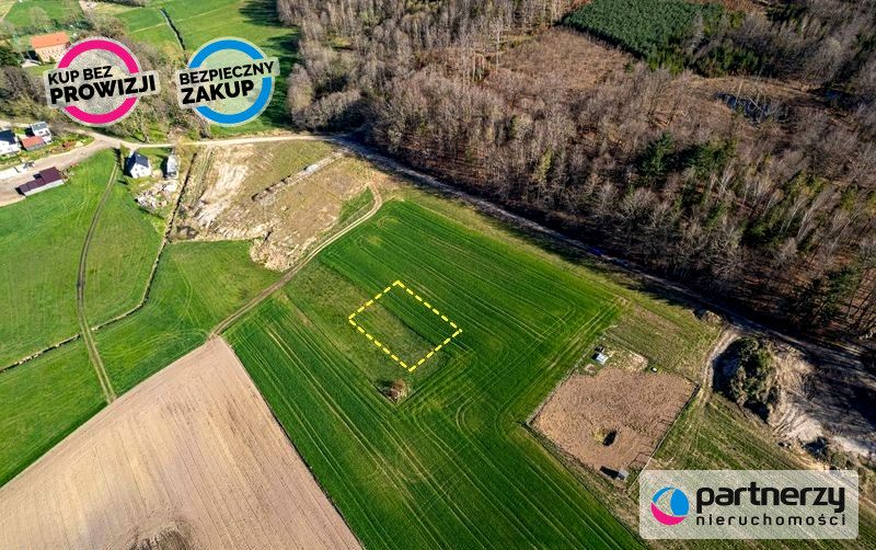 Działka przy lesie
