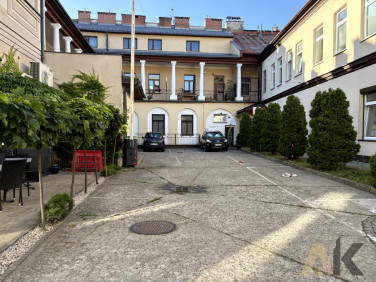 Lokal Nowy Sącz