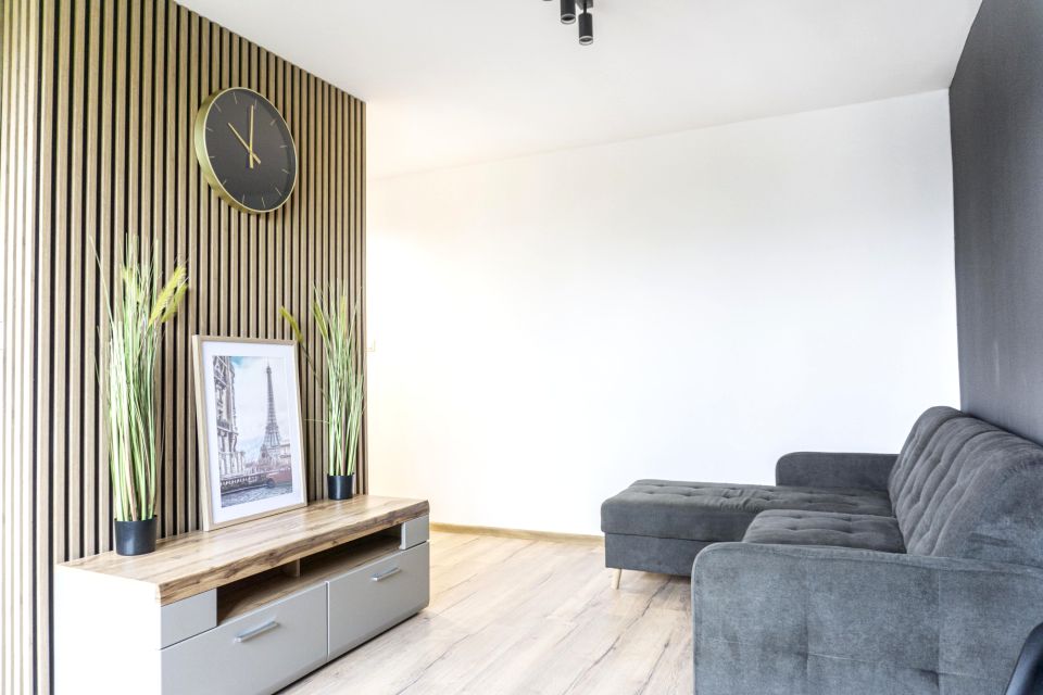 Mieszkanie blok mieszkalny przy lesie