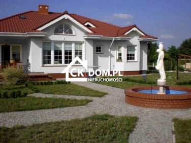 Dom Staszów