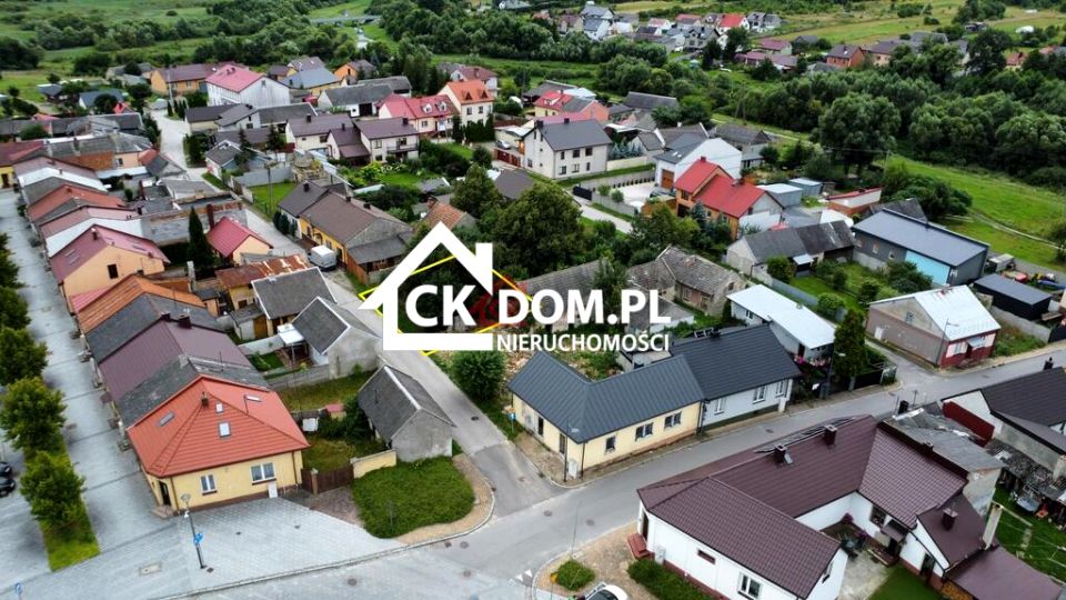 Działka przy lesie