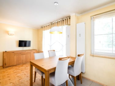 Mieszkanie blok mieszkalny nad rzeką