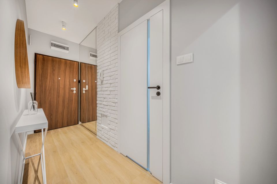 Mieszkanie blok mieszkalny przy lesie