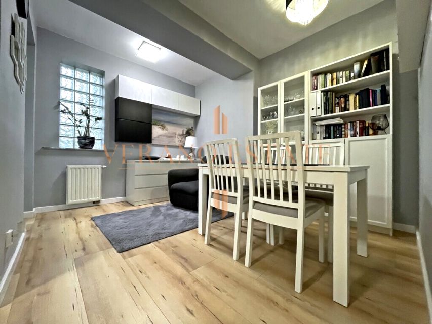 Mieszkanie blok mieszkalny przy lesie