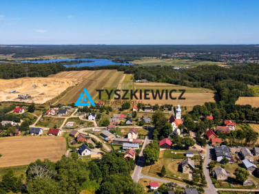 Działka przy lesie
