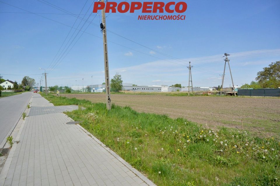 Pusta działka Sokołów