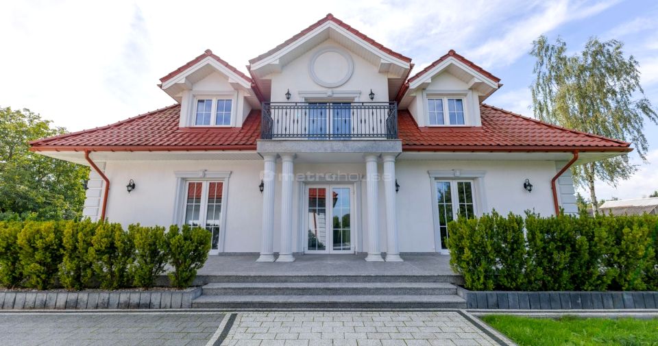 Dom Nowy Jadów