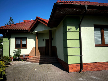 Dom z garażem
