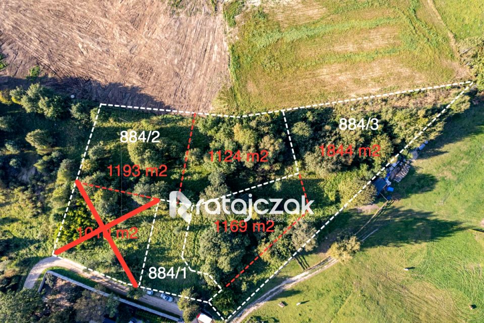 Działka nad jeziorem