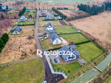 Działka przy lesie