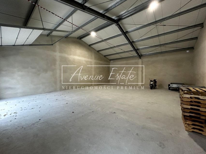 Budynek użytkowy Warszawa