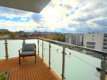 Mieszkanie blok mieszkalny nad rzeką