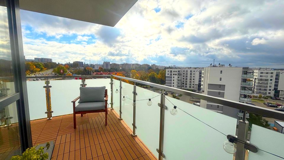 Mieszkanie blok mieszkalny nad rzeką