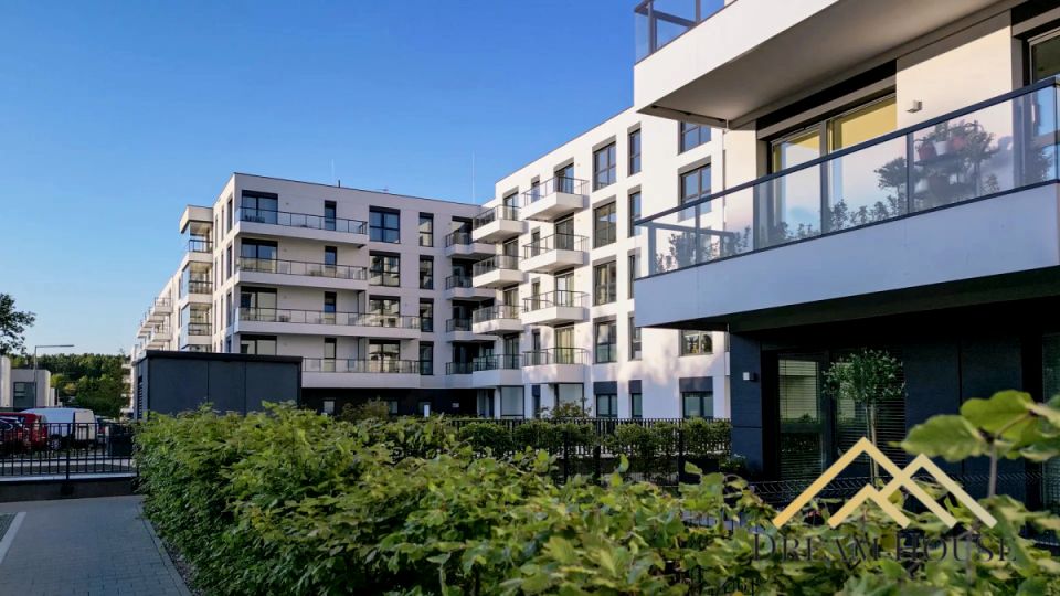 Mieszkanie blok mieszkalny przy lesie