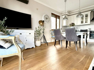 Mieszkanie blok mieszkalny przy lesie