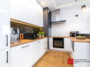 Mieszkanie blok mieszkalny nad jeziorem