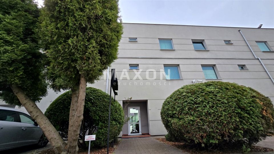 Budynek użytkowy Warszawa