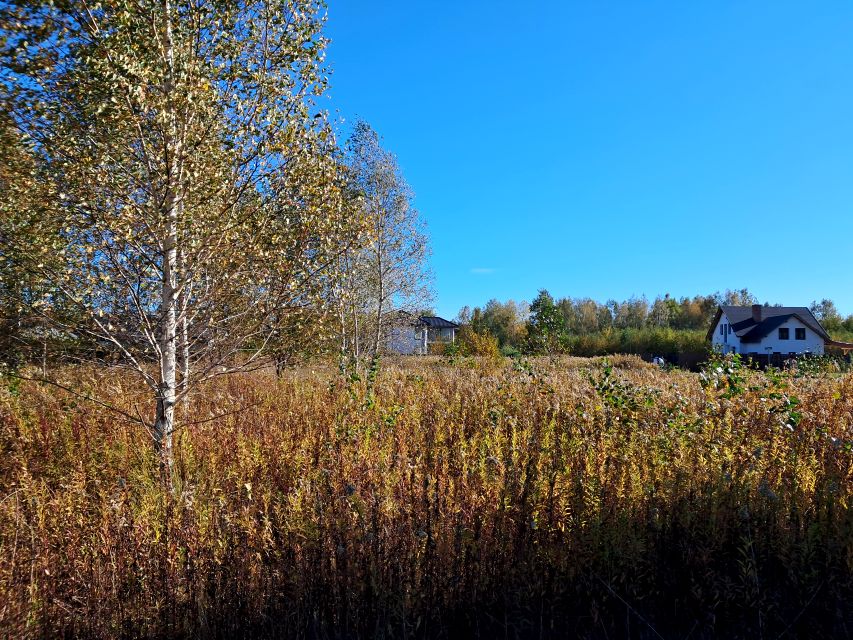 Pusta działka Celinów