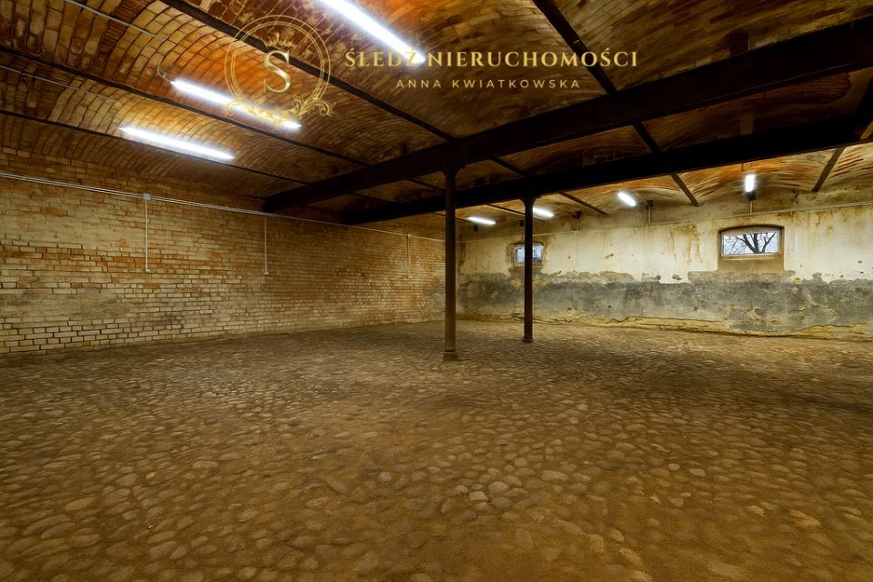 Budynek użytkowy Piotroniowice