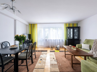 Mieszkanie blok mieszkalny nad jeziorem