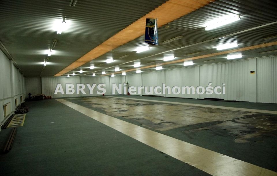 Budynek użytkowy Łomianki