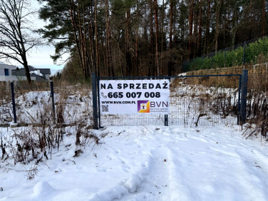 Działka nad jeziorem