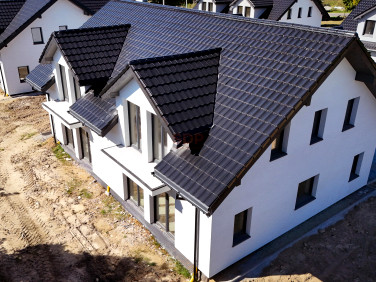 Dom Dobroszów Oleśnicki