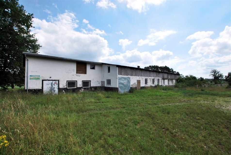 Budynek użytkowy Brzeźnica