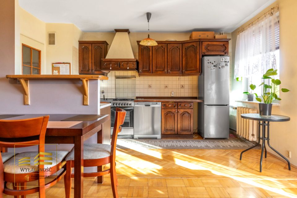 Mieszkanie blok mieszkalny sprzedaż