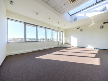 Budynek użytkowy Warszawa