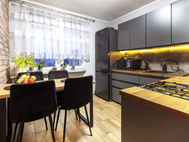 Mieszkanie blok mieszkalny przy lesie