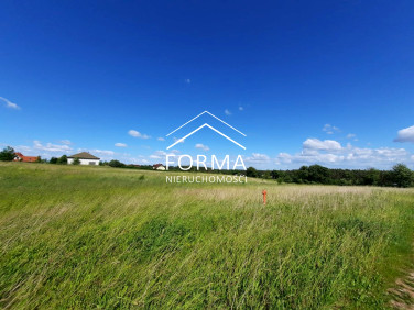 Pusta działka Stronno