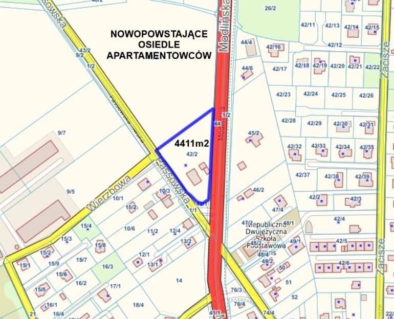 Zabudowana działka Błonie