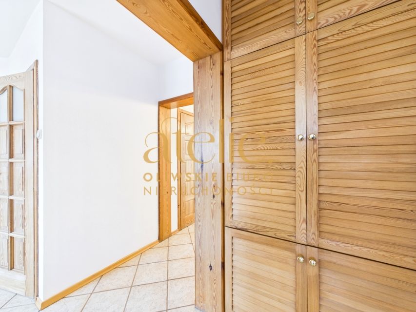 Mieszkanie blok mieszkalny nad jeziorem