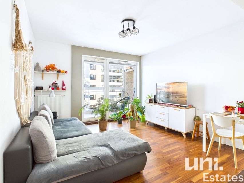 Mieszkanie blok mieszkalny Warszawa