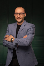 KRZYSZTOF STEFANIAK Finanse i Nieruchomości