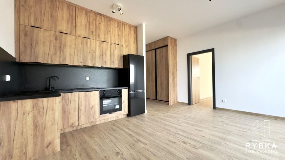 Mieszkanie blok mieszkalny nad jeziorem