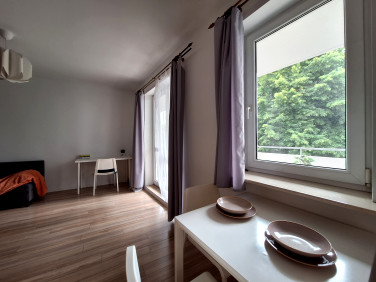 Mieszkanie blok mieszkalny przy lesie