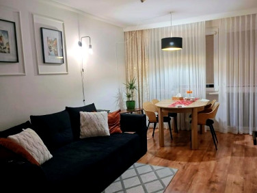 Mieszkanie blok mieszkalny przy lesie