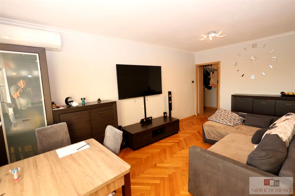 Mieszkanie blok mieszkalny sprzedaż