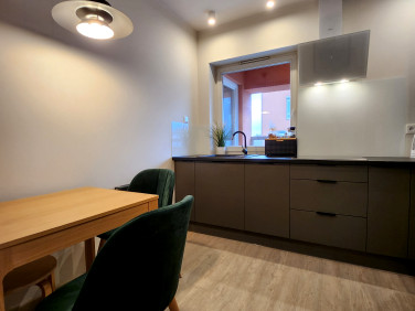 Mieszkanie blok mieszkalny przy lesie