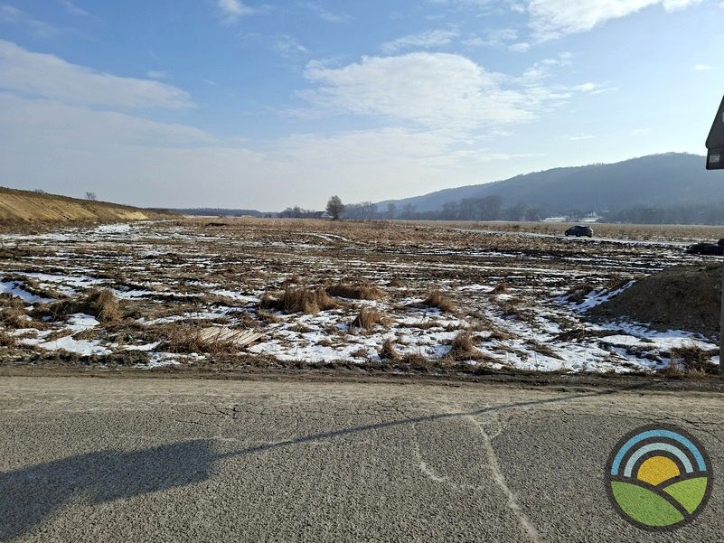 Działka usługowa Niegoszowice