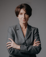 SVITLANA KARLOVA Real Estate Consulting