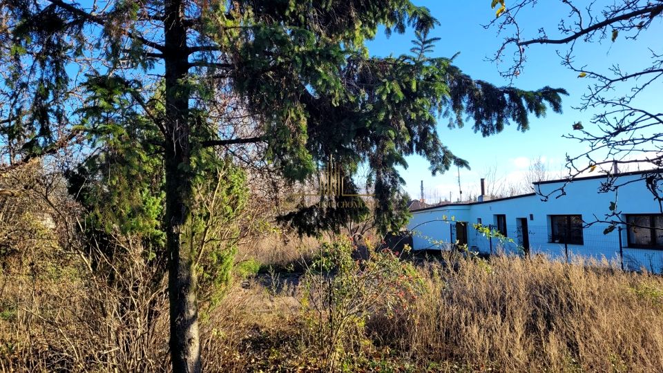 Ogrodzona działka sprzedam